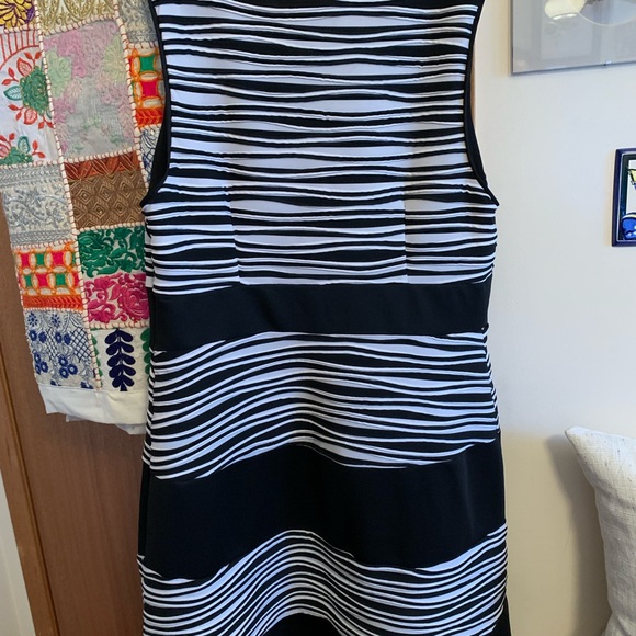 Black and white striped dress - Picture 2 of 3